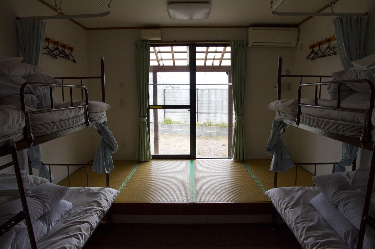 Yakushima Youth Hostel Buitenkant foto