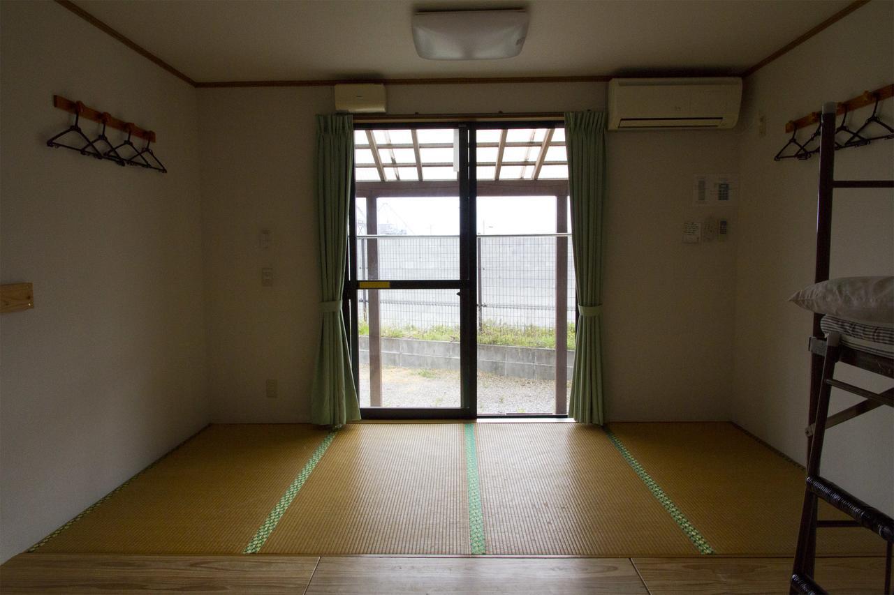 Yakushima Youth Hostel Buitenkant foto
