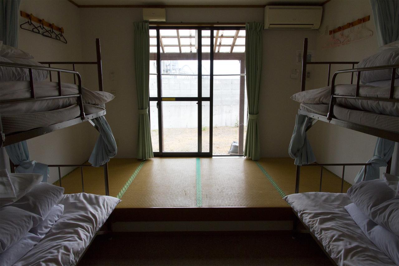 Yakushima Youth Hostel Buitenkant foto